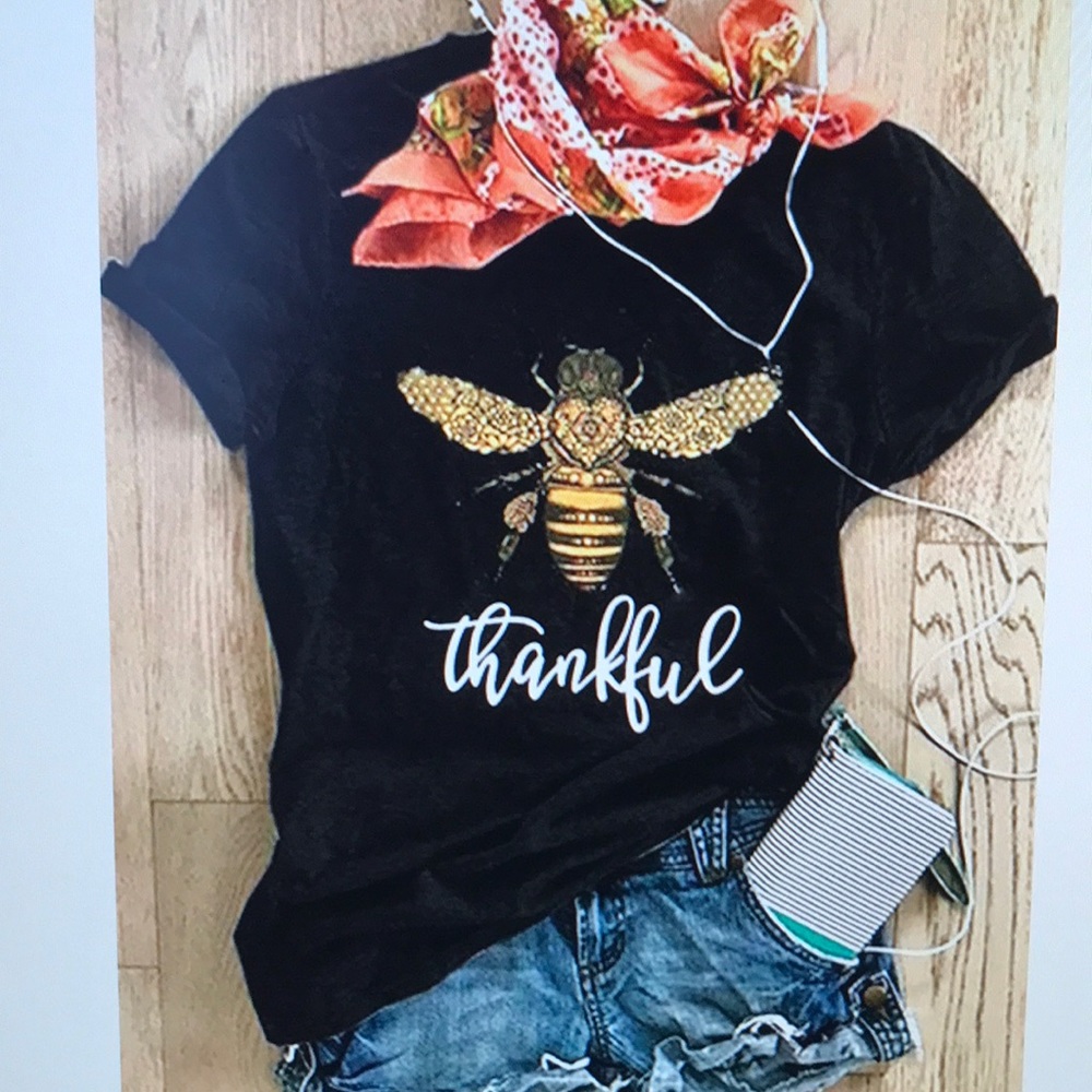 Women’s “Bee Thankful” Graphic Tee
